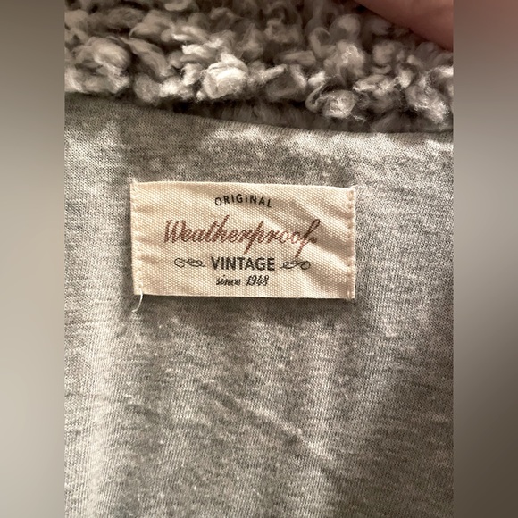 Weatherproof pullover - Picture 3 of 4